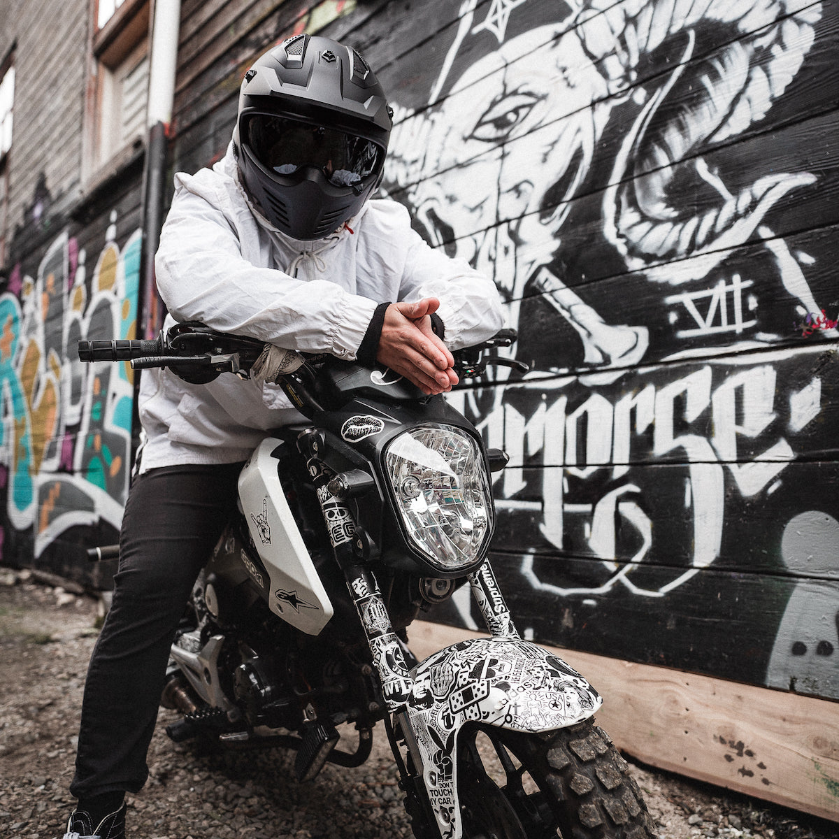 Voss 350 Gromski Matte Black