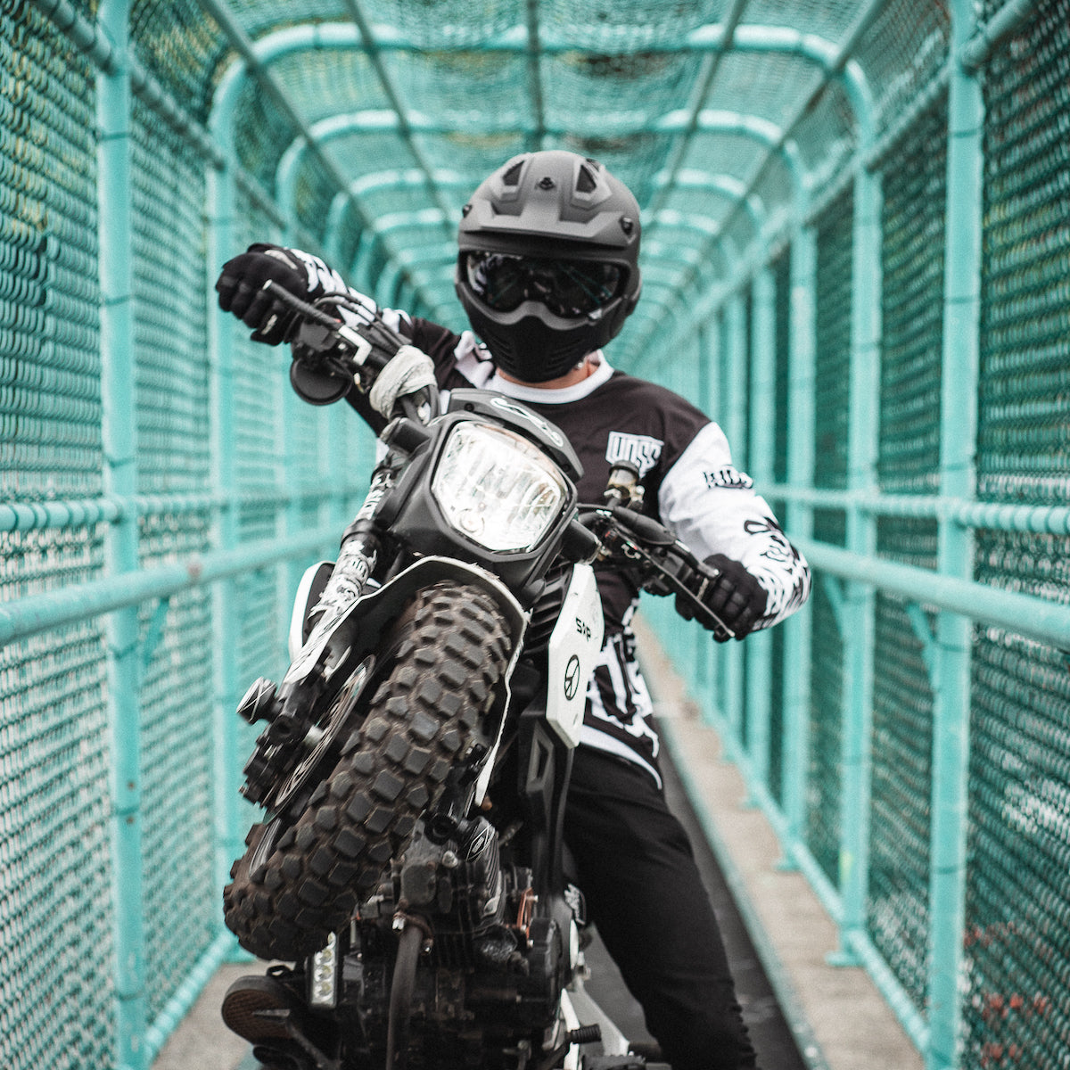 Voss 350 Gromski Matte Black