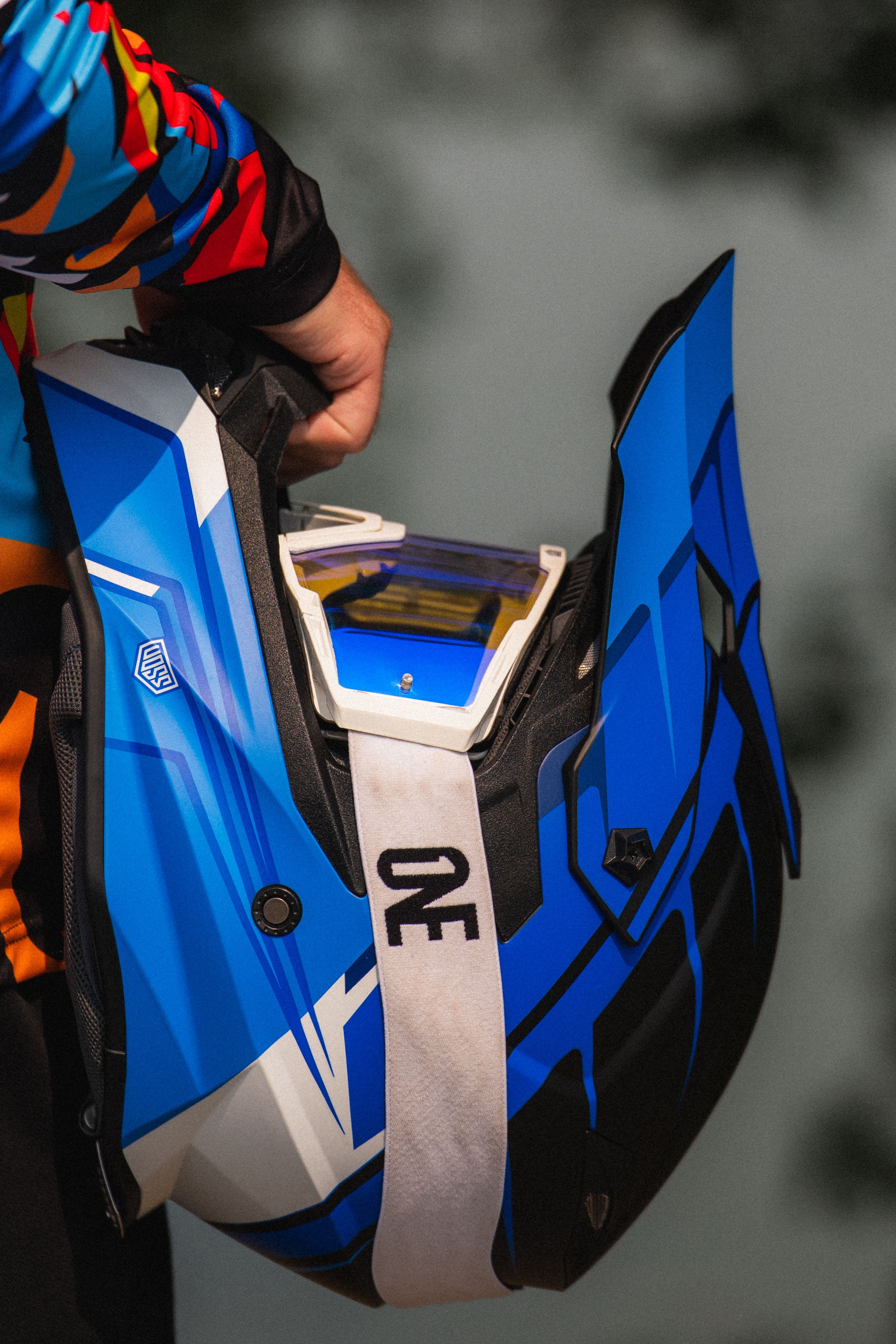 Pre-Sale | VOSS 801 X1 PRO QUANTUM BLUE HELMET