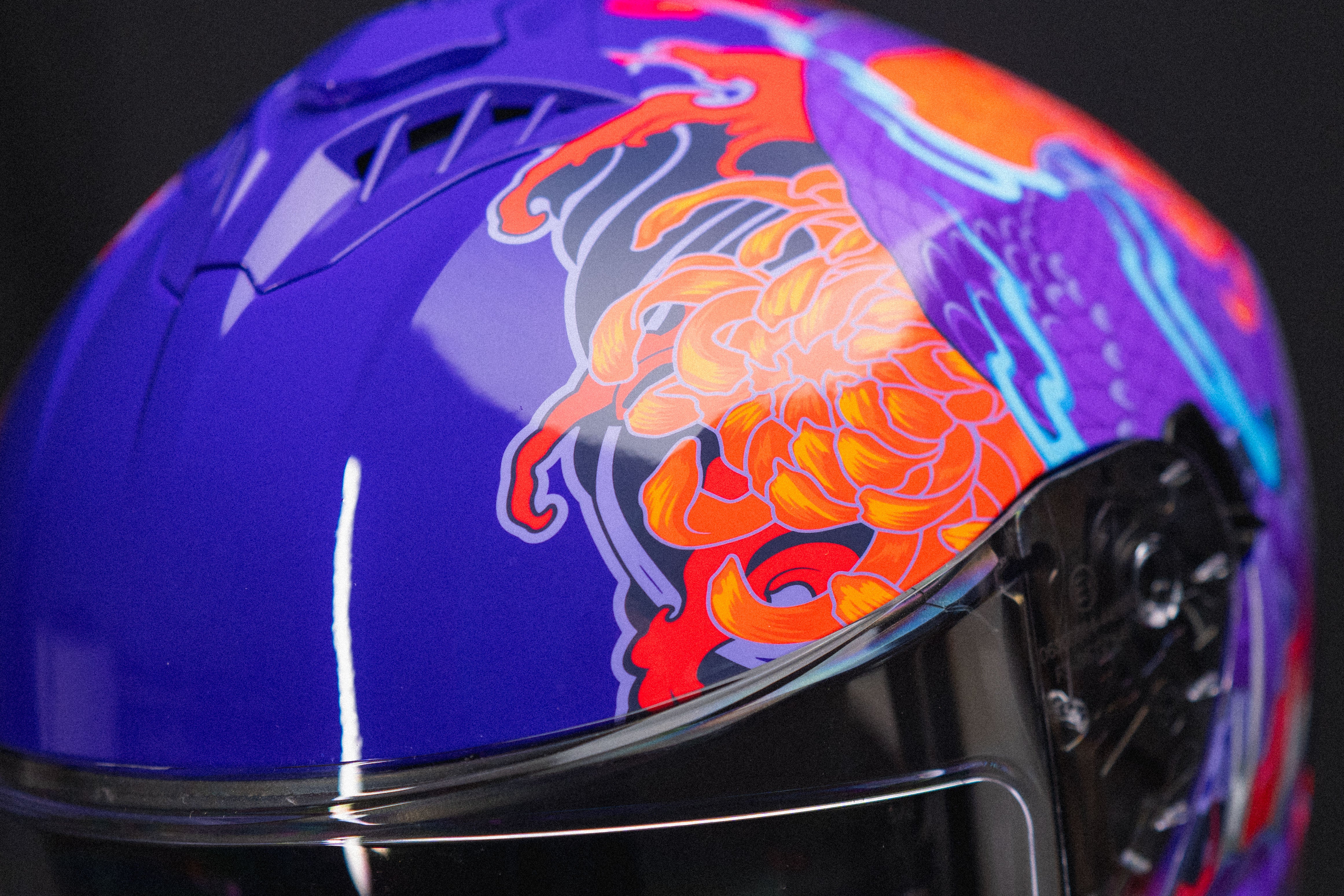 Pre-Sale | Voss 993 Moto‑S Royal Irezumi Full Face Helmet | Gloss, Pinlock Prepared