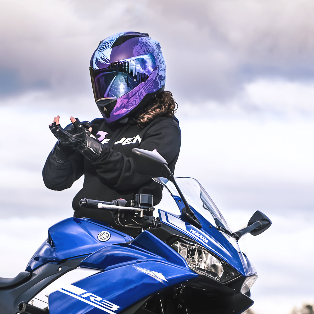 Voss 989 Moto-V Purple/Blue Rei Helmet